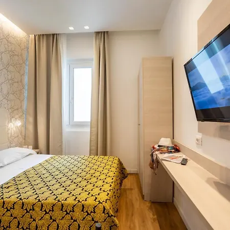 Hb Orchidea Blu Римини